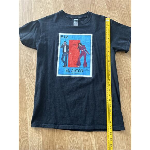 SELENA El Chico Del apartamento 512 BINGO LOTERIA CARD SINGER T-SHIRT Small - Picture 7 of 8